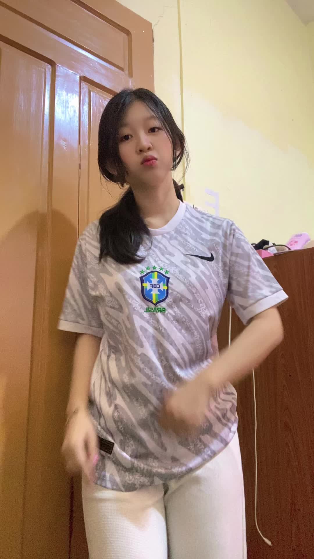 @eimyat2299