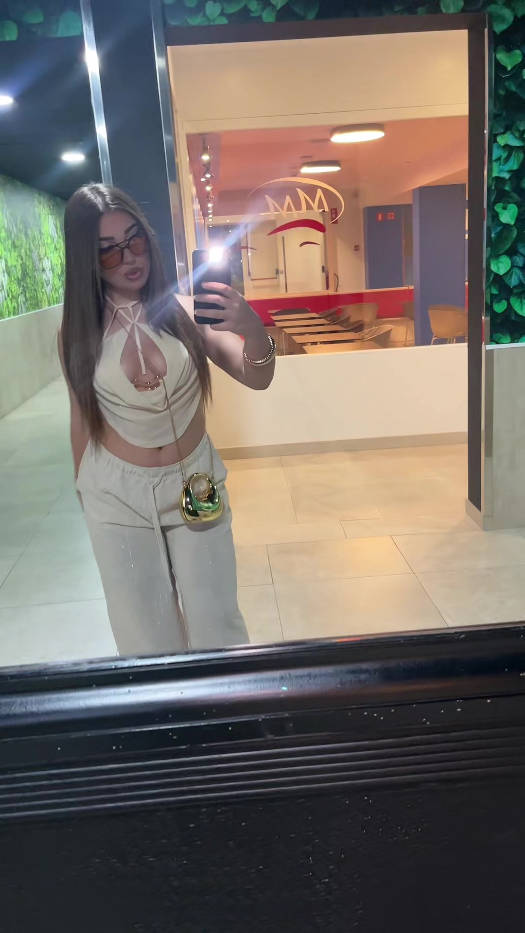 @𝓝.𝓖.𝟏𝟕
