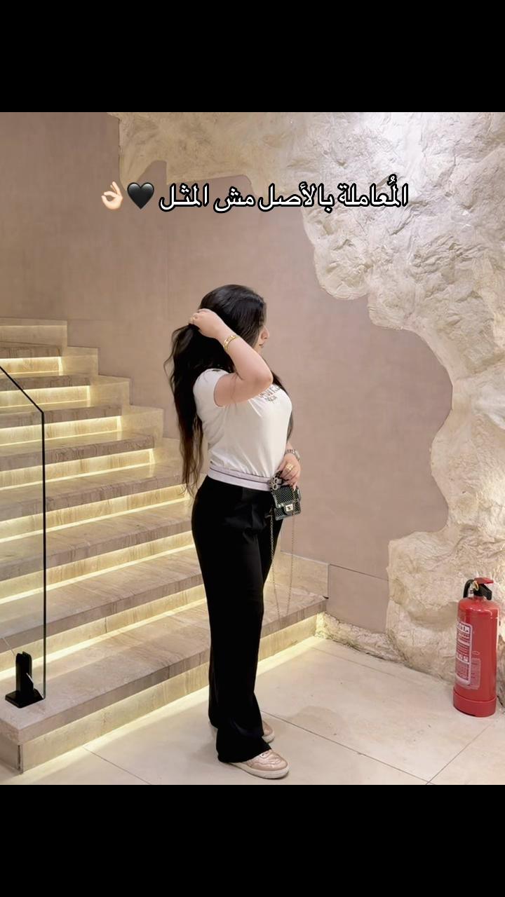 @Farah๐ชฝ