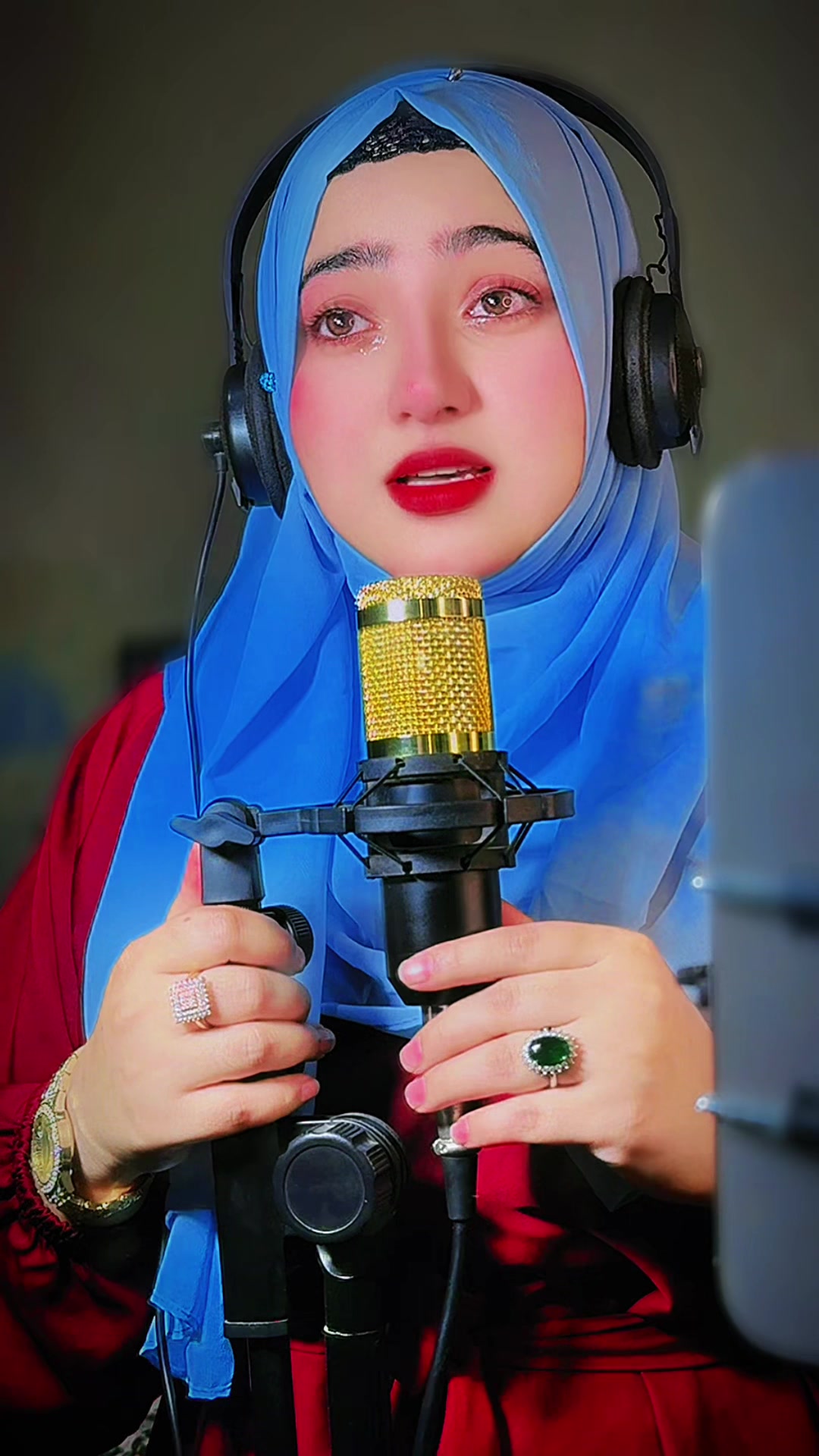 @Abida Malik 2.0