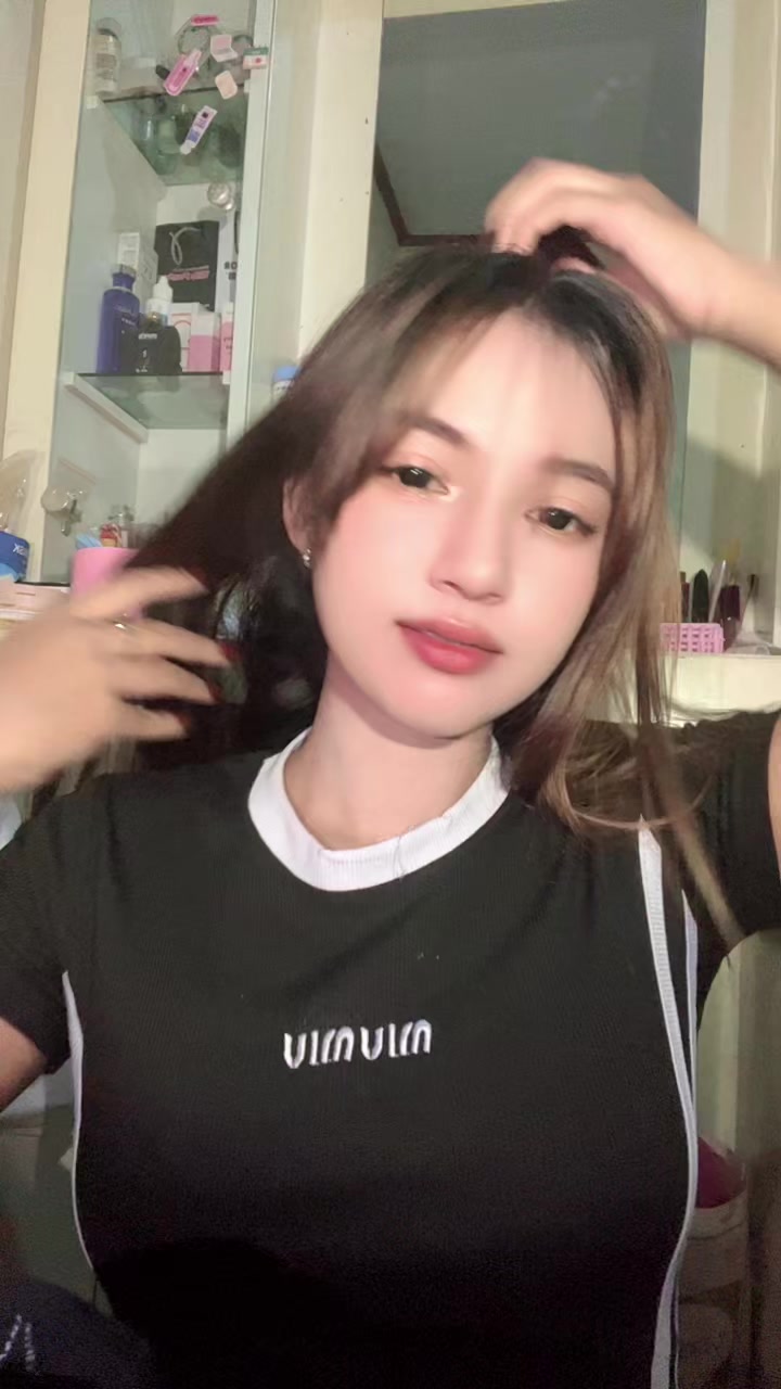 @Vee🕊️