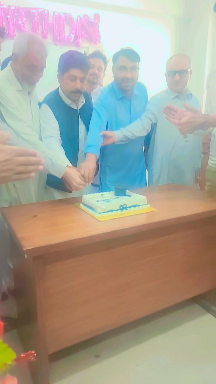 @اورنگـــــــزیب 🚩