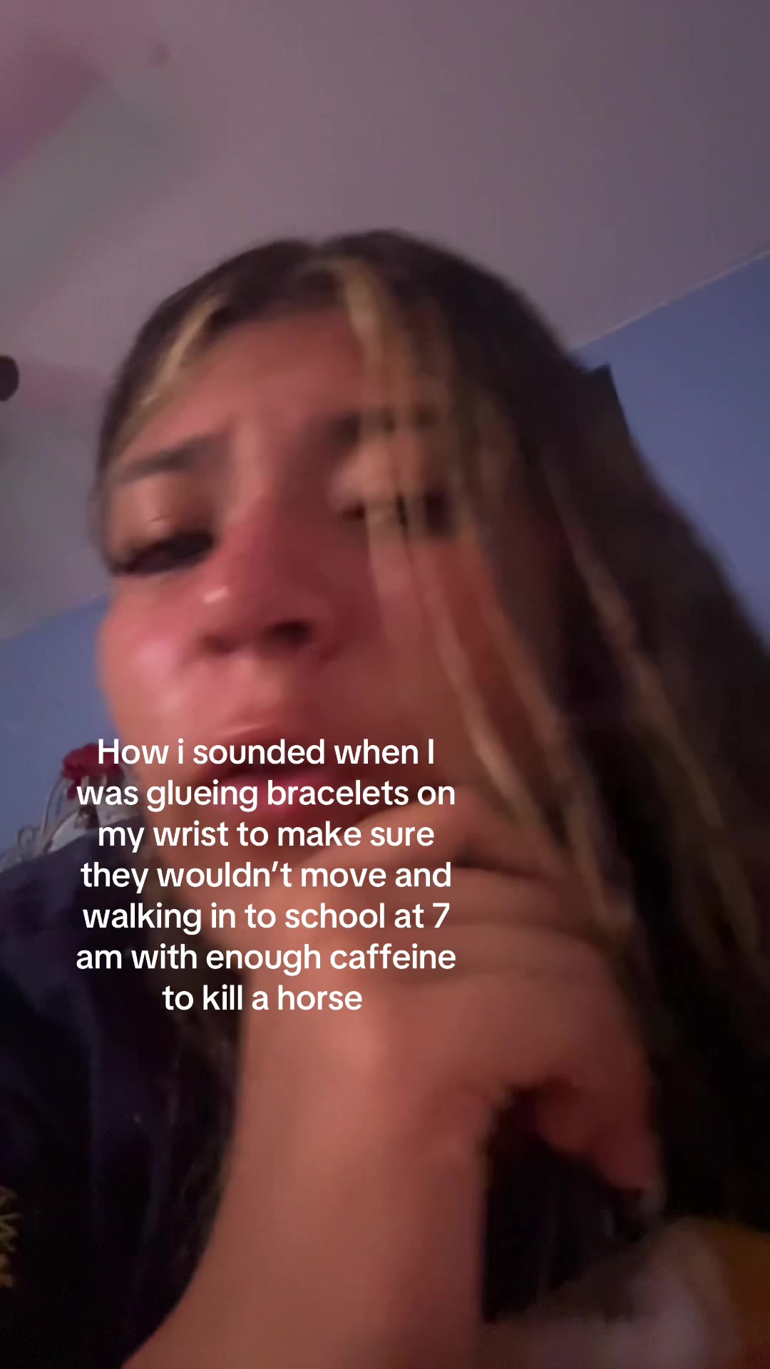 @•Ari•