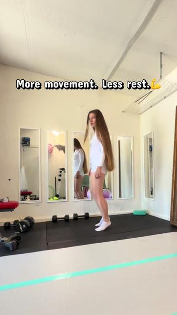 @Oksana | Home workouts