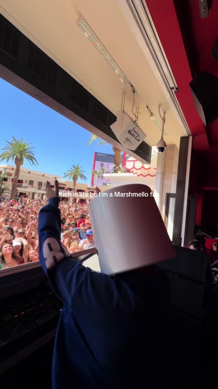 @fanpage | all things mello