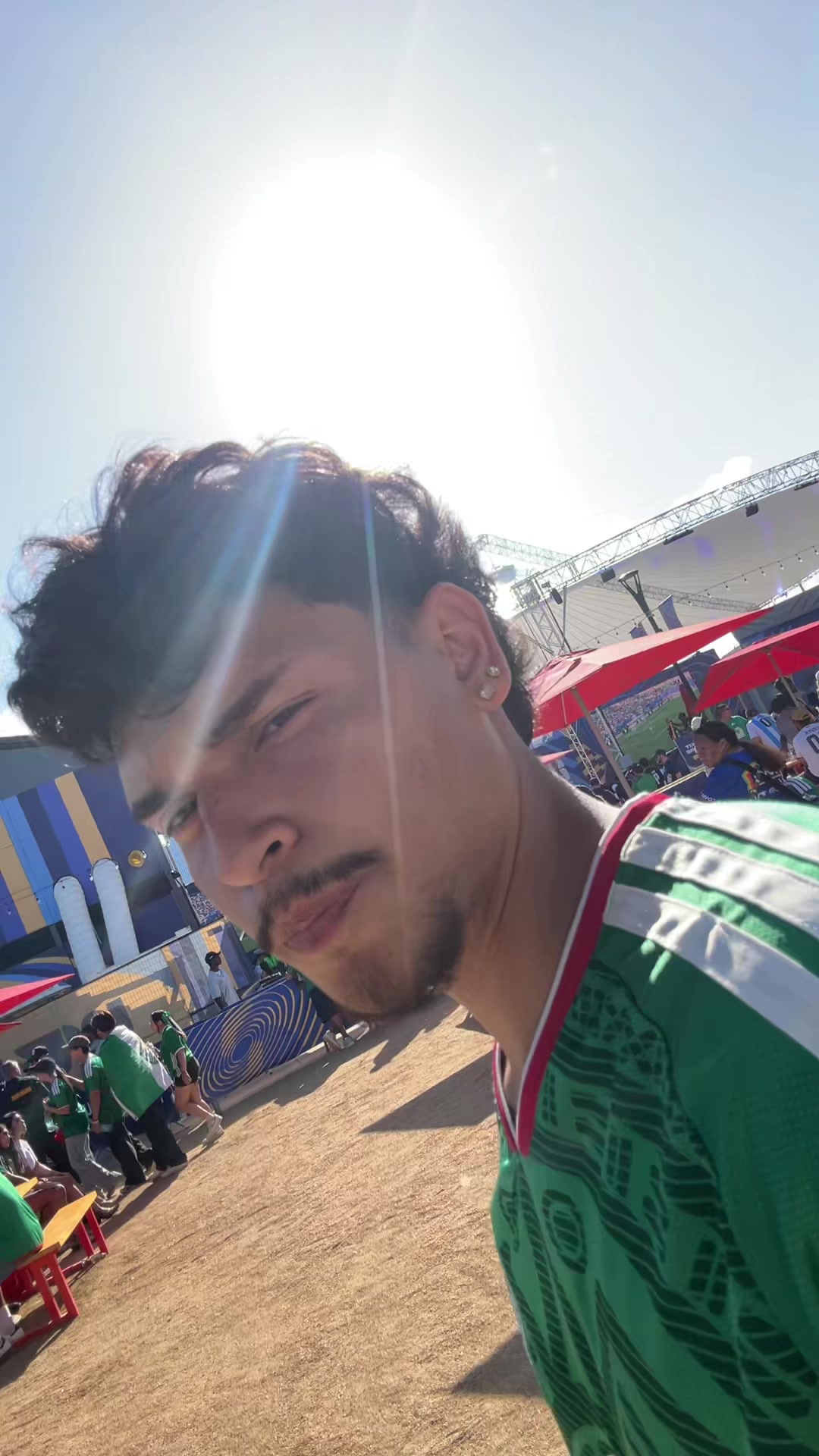 @POLLITO 🐣
