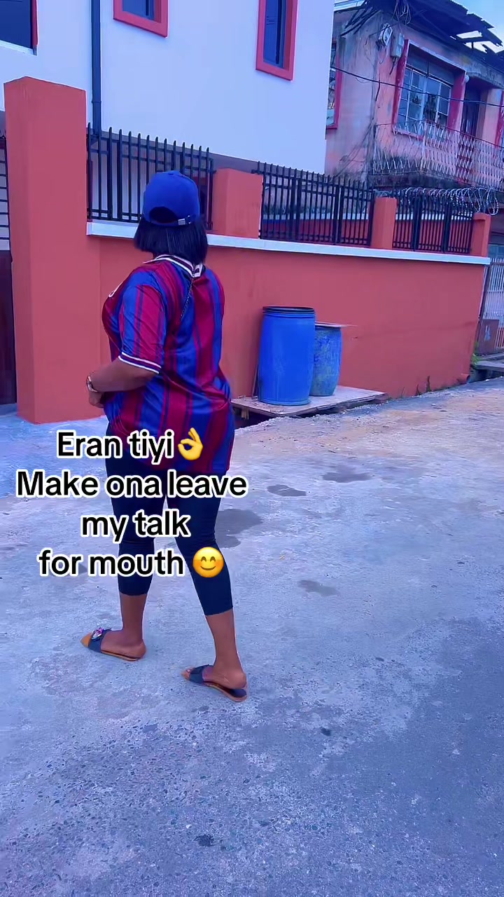 @AyoolaGold1