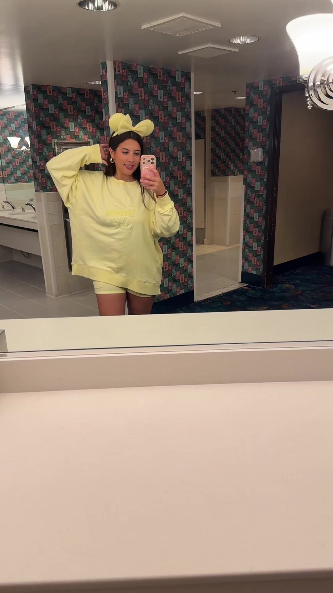 @arielloveskittens