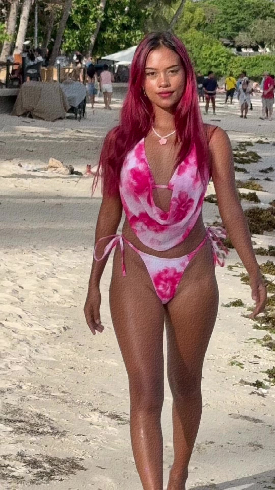 @Morena Bratz 💋🛼🏝👙