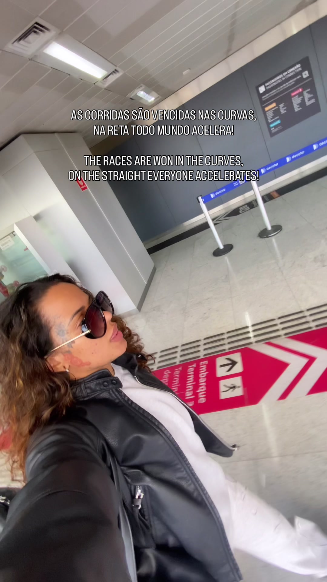 @Thainá Dnc
