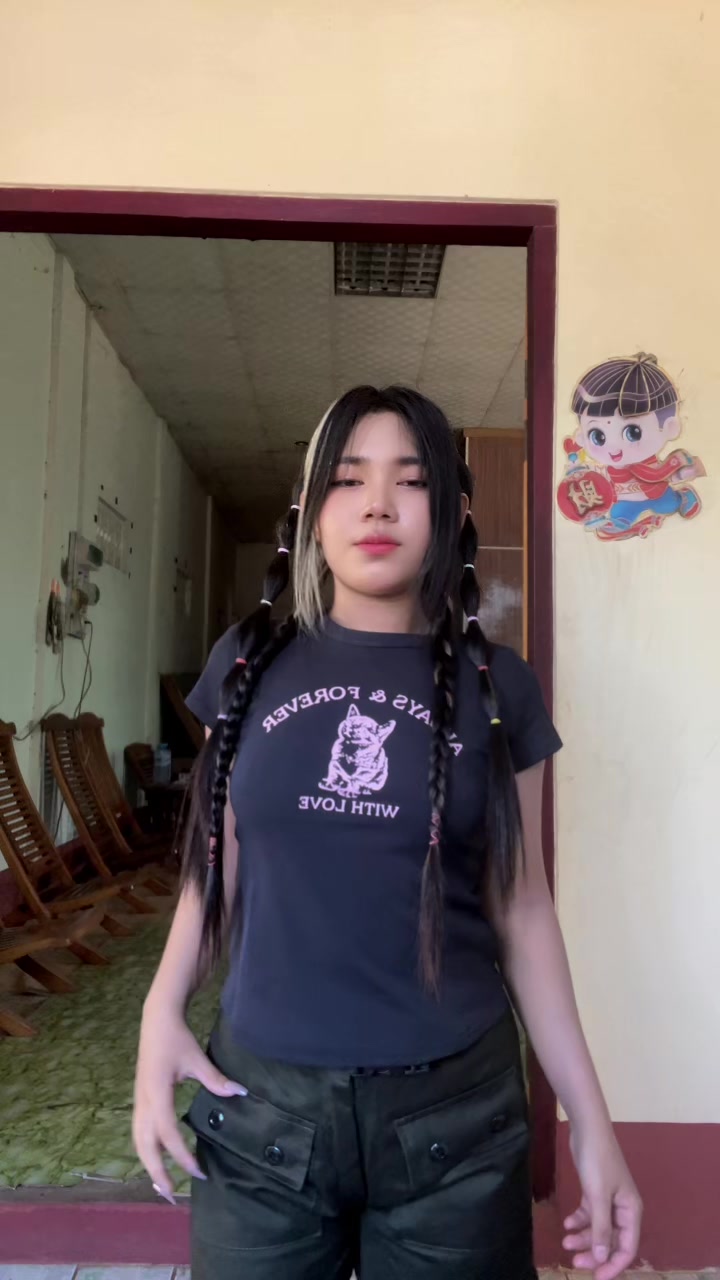 @Ya Di Shwe