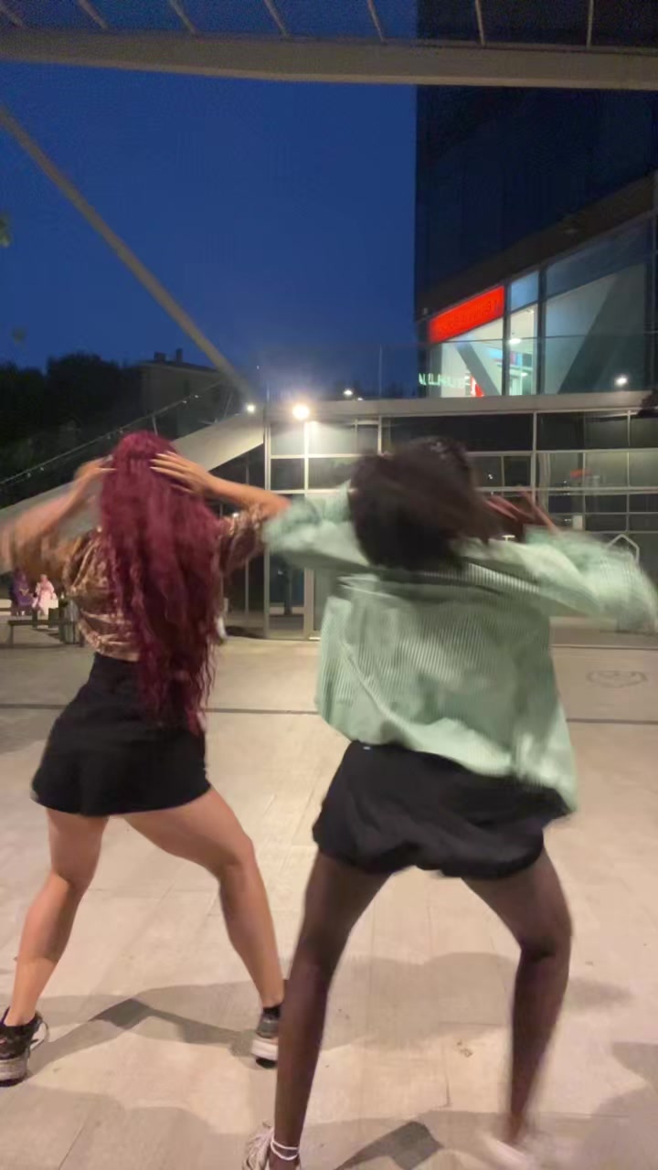 @вιтωєтα αℓвєятιηι 💃🏾