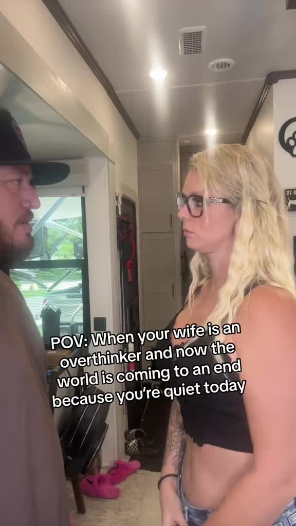 @that_blonde_wife