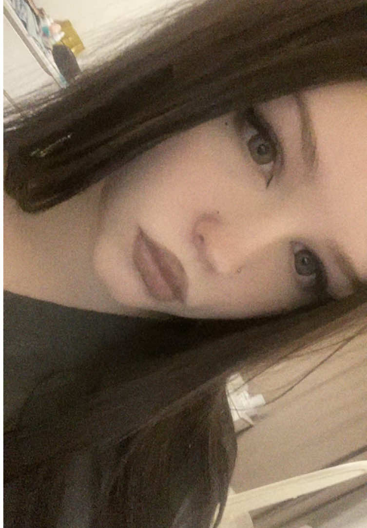 @dnkkkkkqw