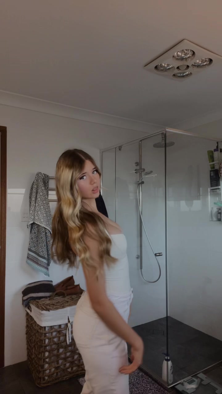 @𝑒𝓁𝓁 𝜗𝜚˚⋆