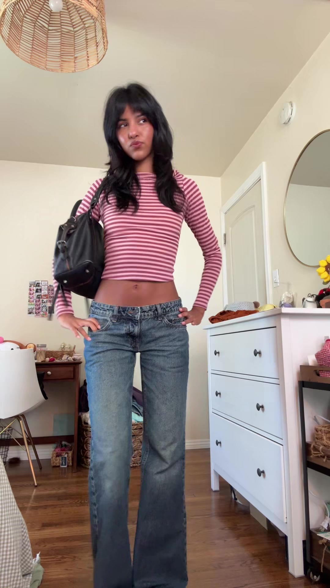 @bella