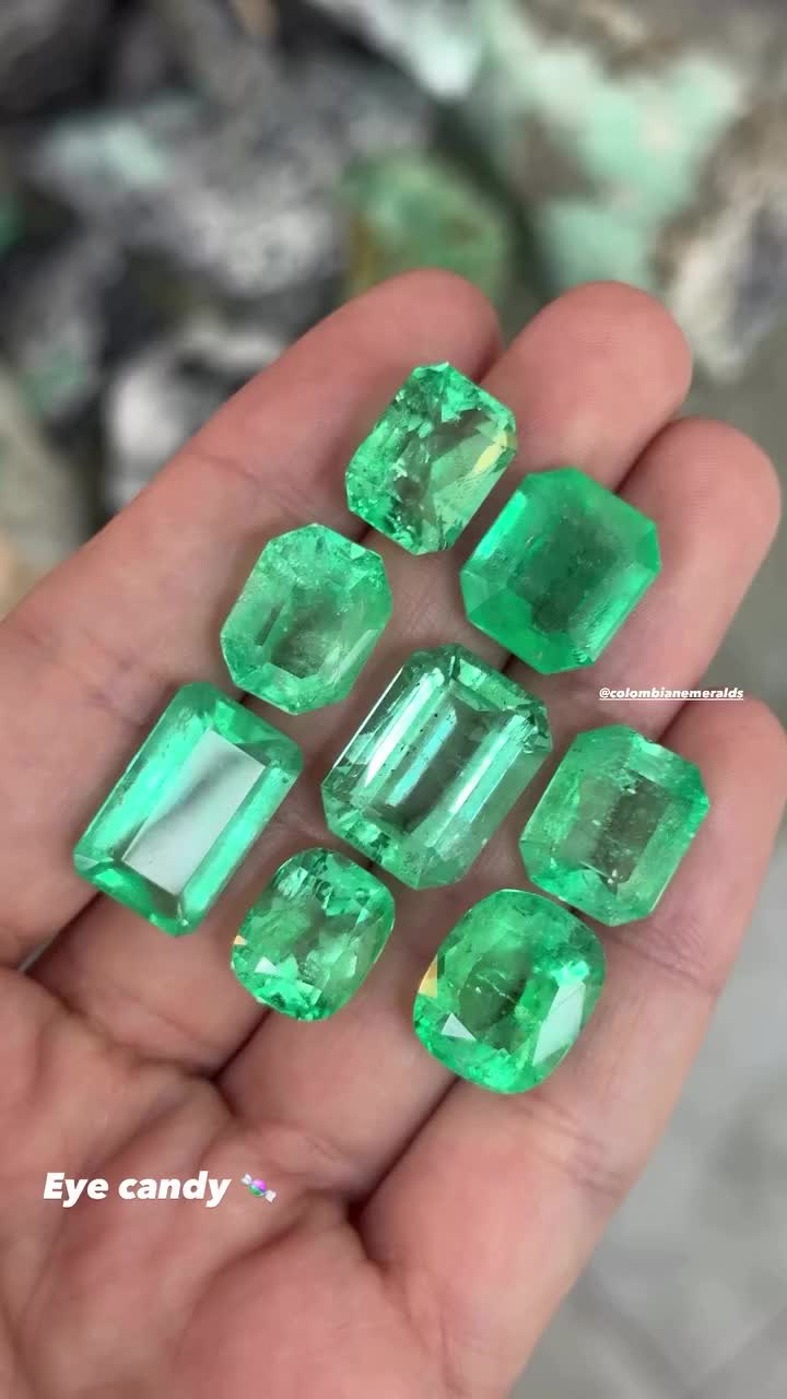 @JR Colombian Emerald