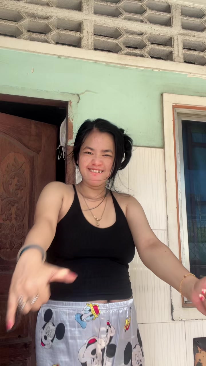@លីណែត♥️😘🖐️
