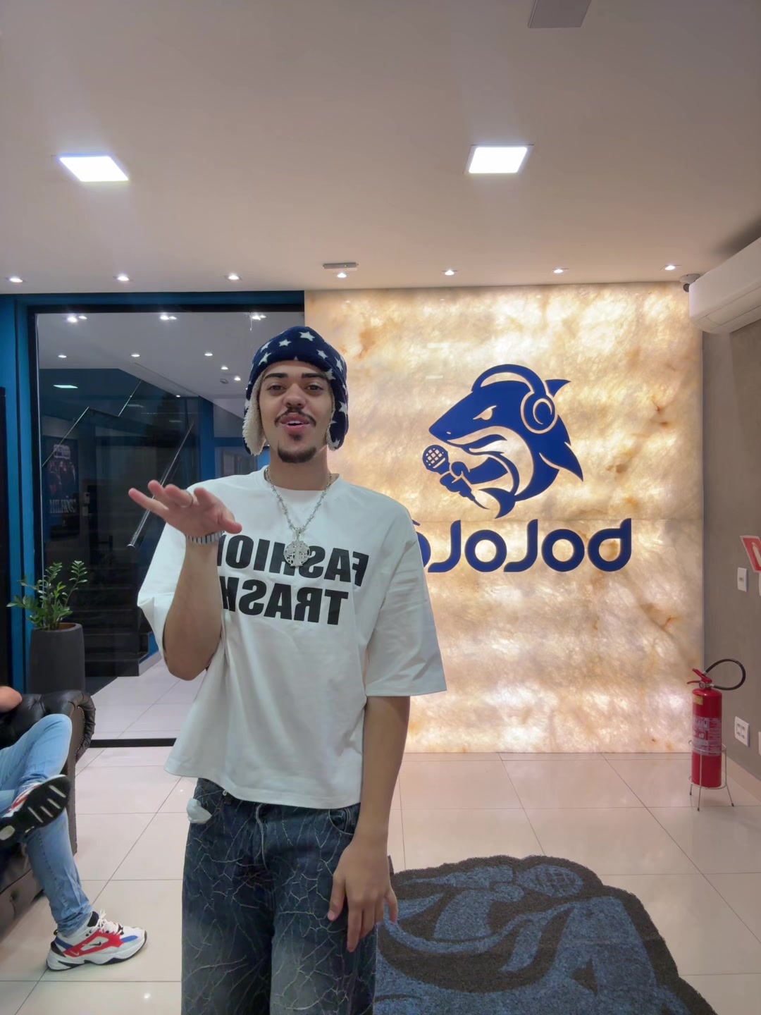 @MC J MITO