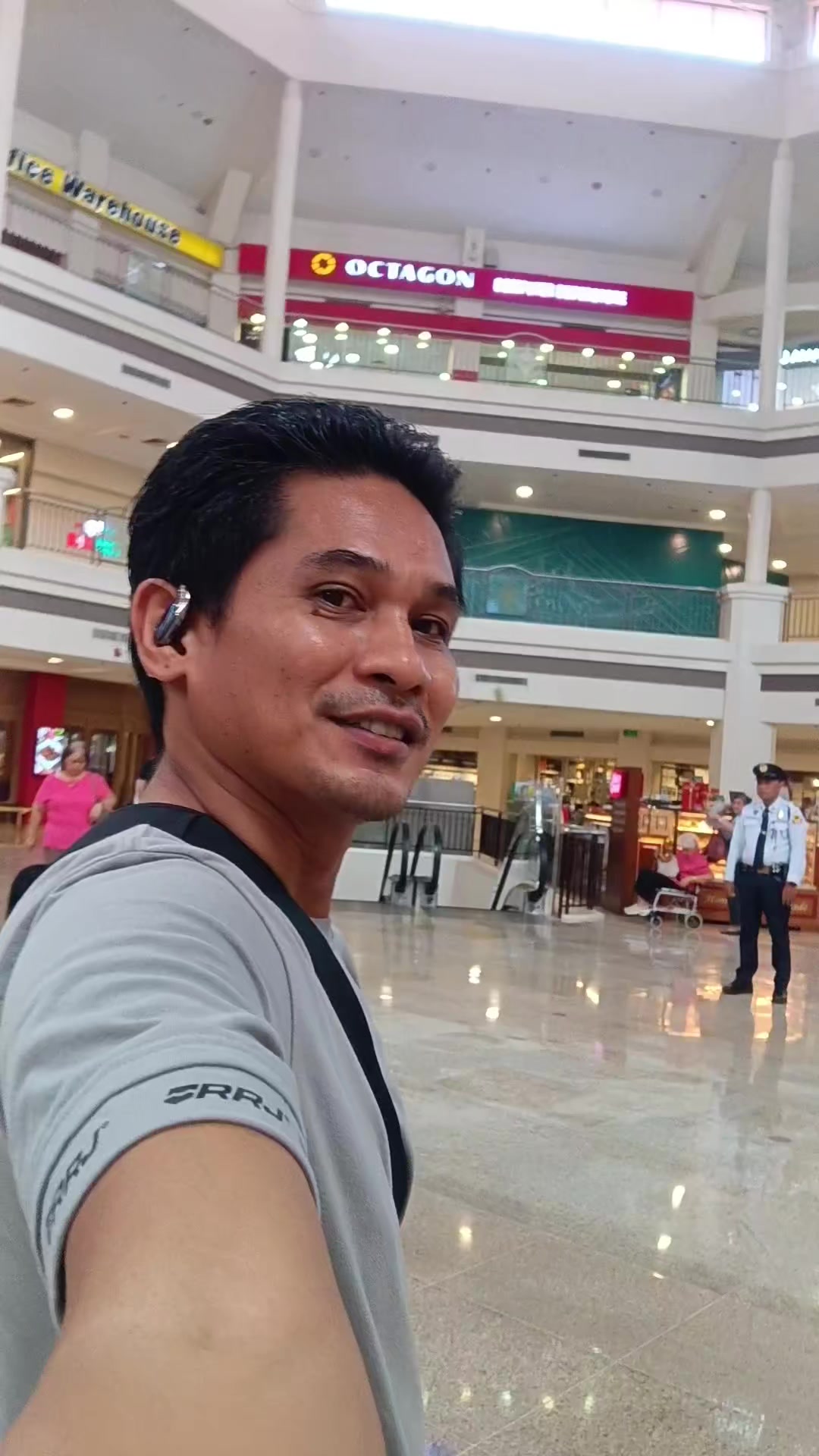 @mr. 24acabaR