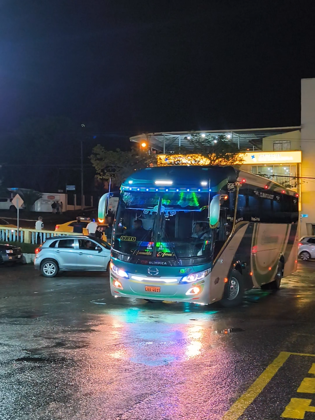 @BusTours