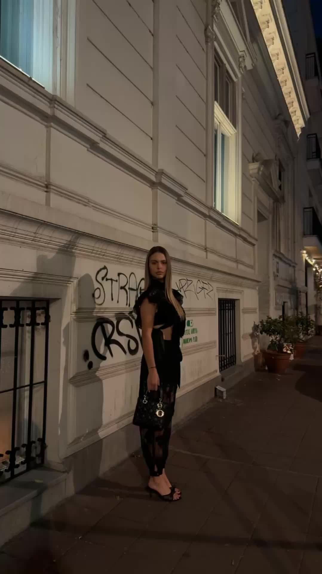 @j