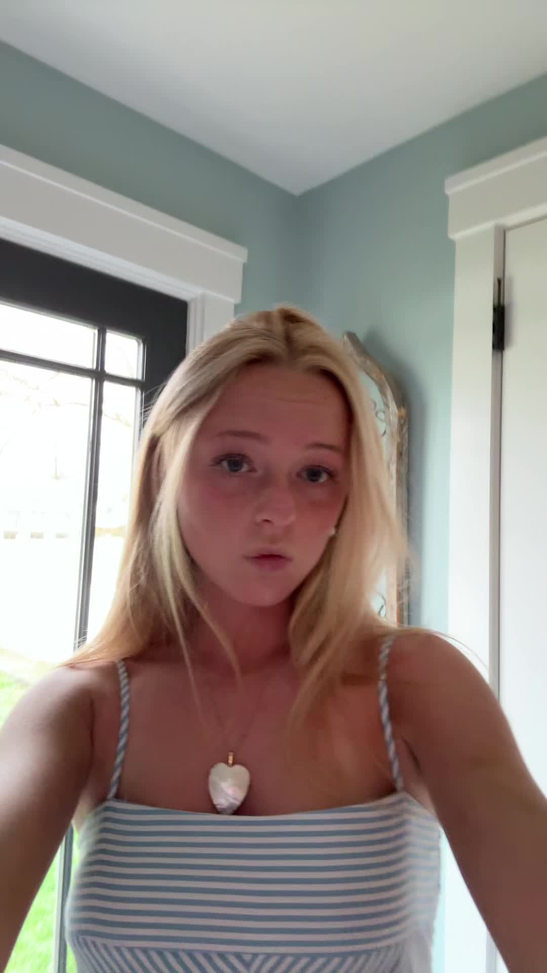 @Mavis🤗🫶💌🦆🥂🦕🫙🍯💸🧸💝🔆