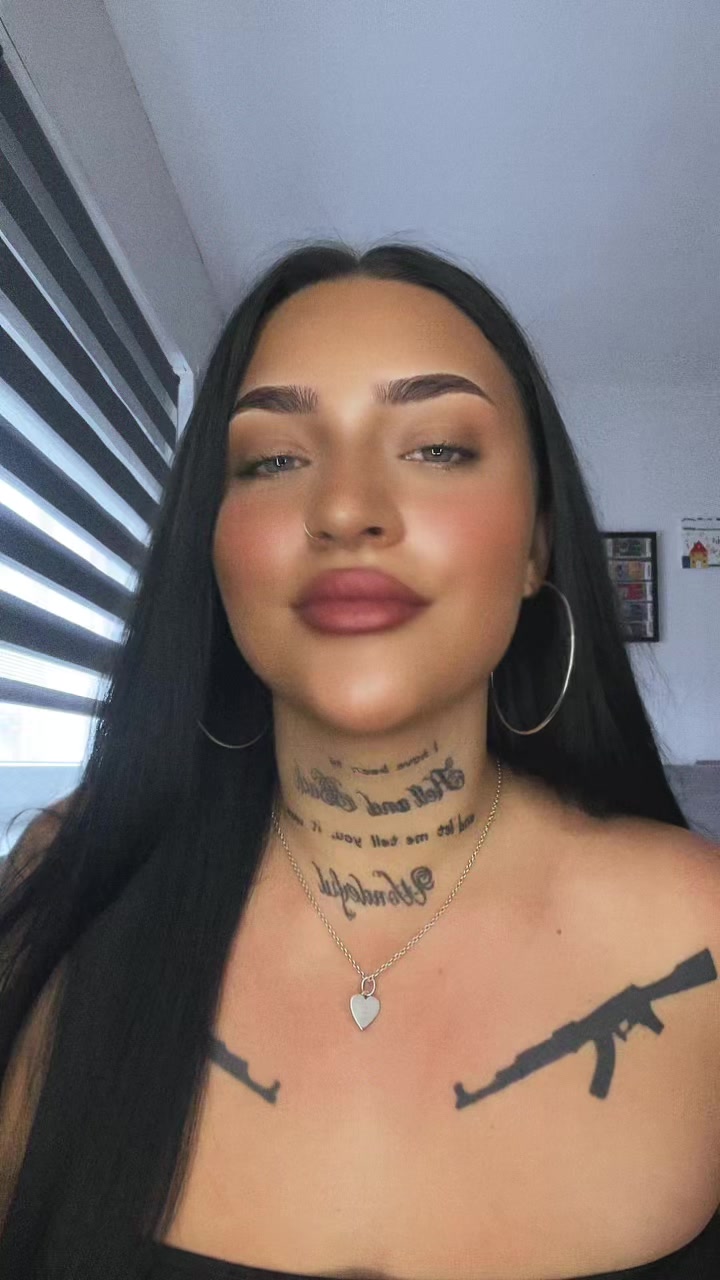 @ILoveMyFiancee👩🏻&zwj;❤️&zwj;👩🏻