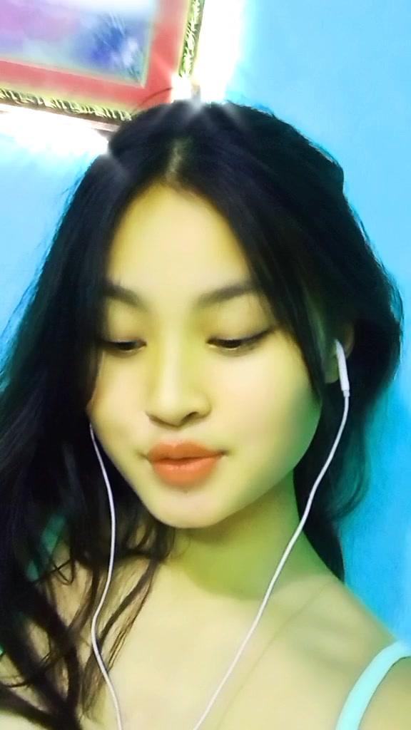 @<(dreamer🌈)↗♡(> ਊ <)♡
