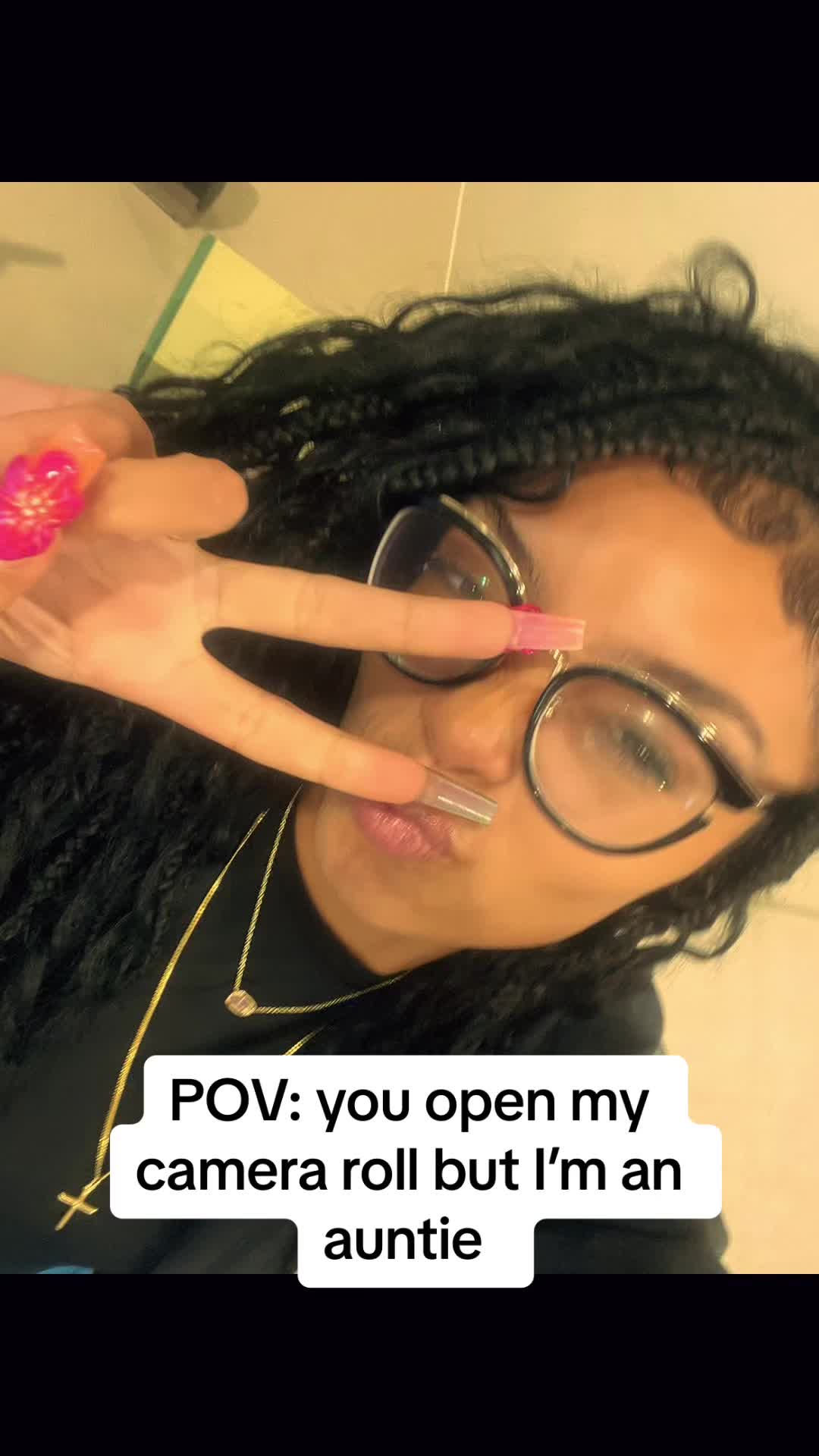 @theeesarahmarie