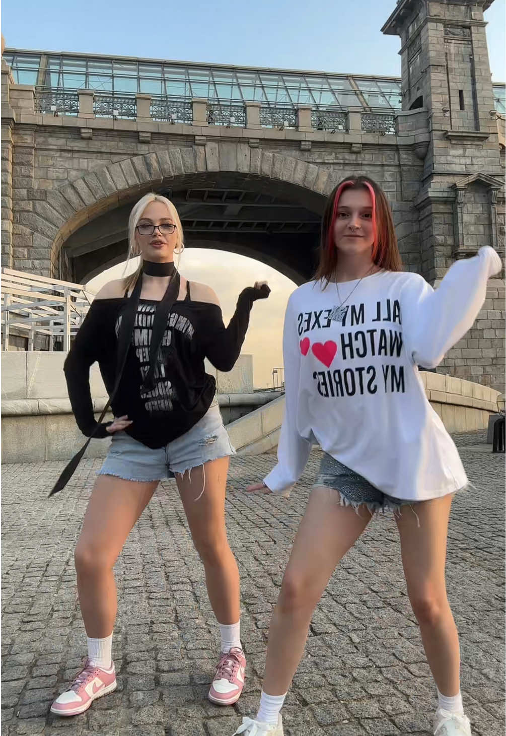 @MILA BLIN