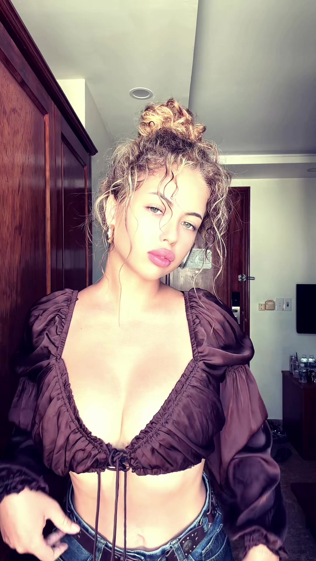 @Алона