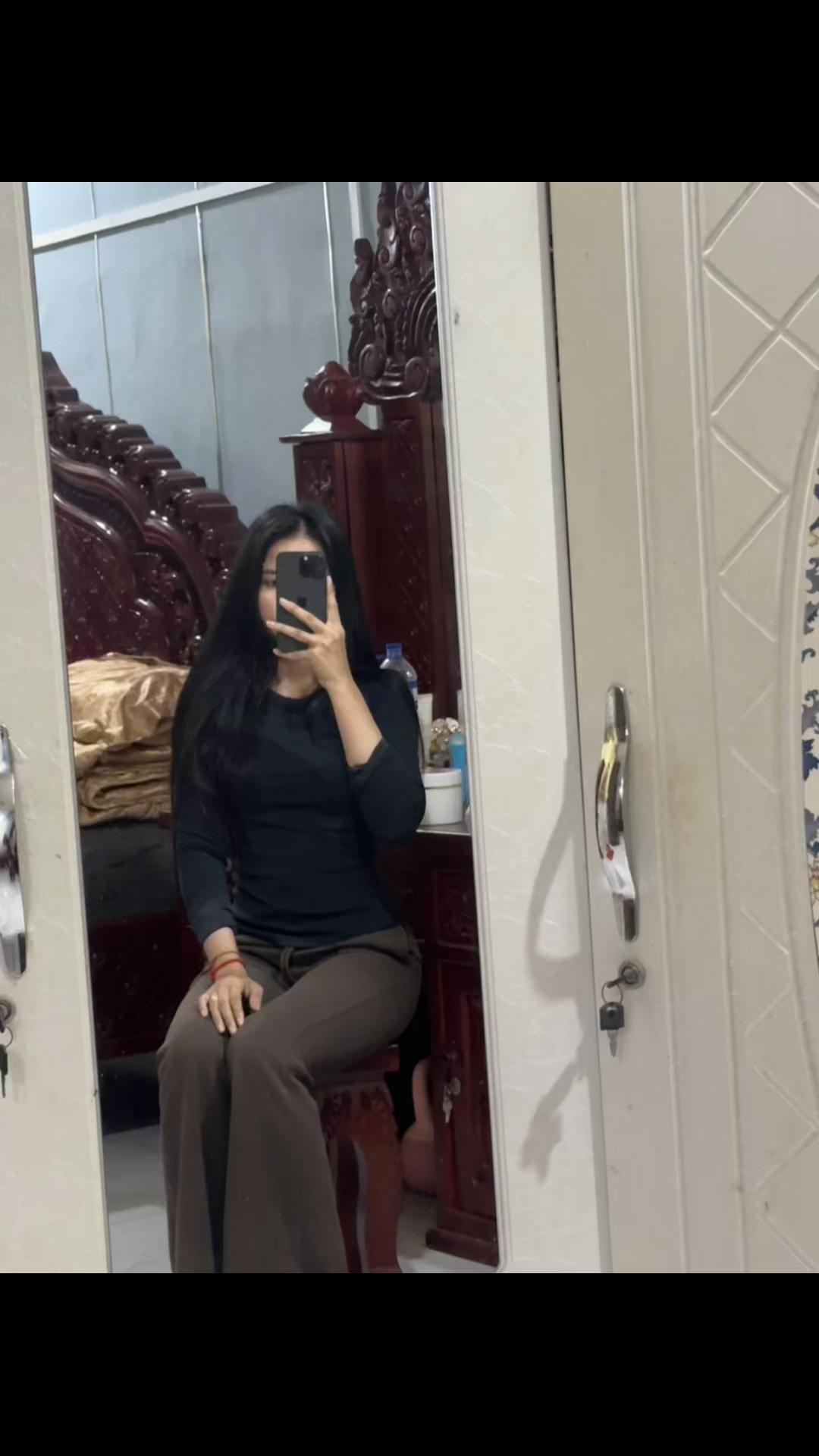 @🩷ចែនី🩷