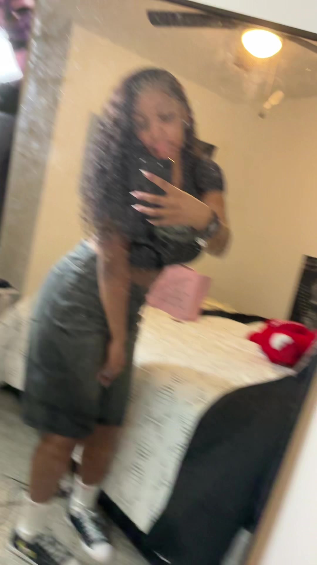 @chloedihnala