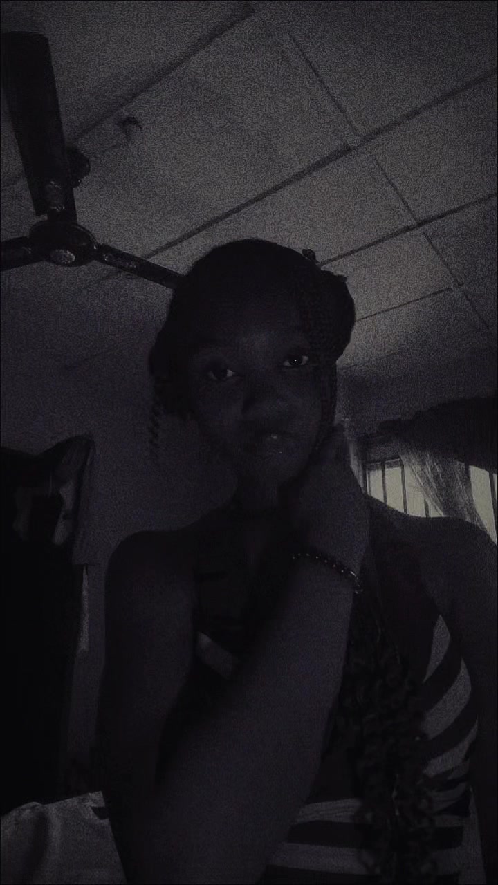 @Chiwenduᥫ᭡