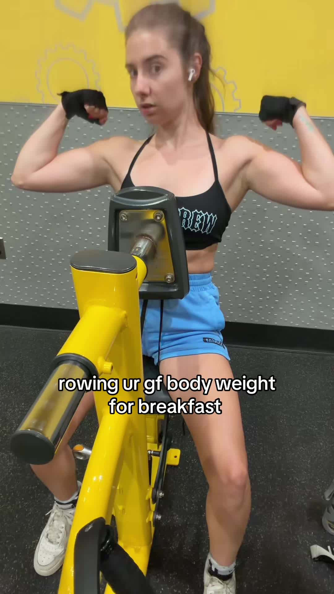 @Ava