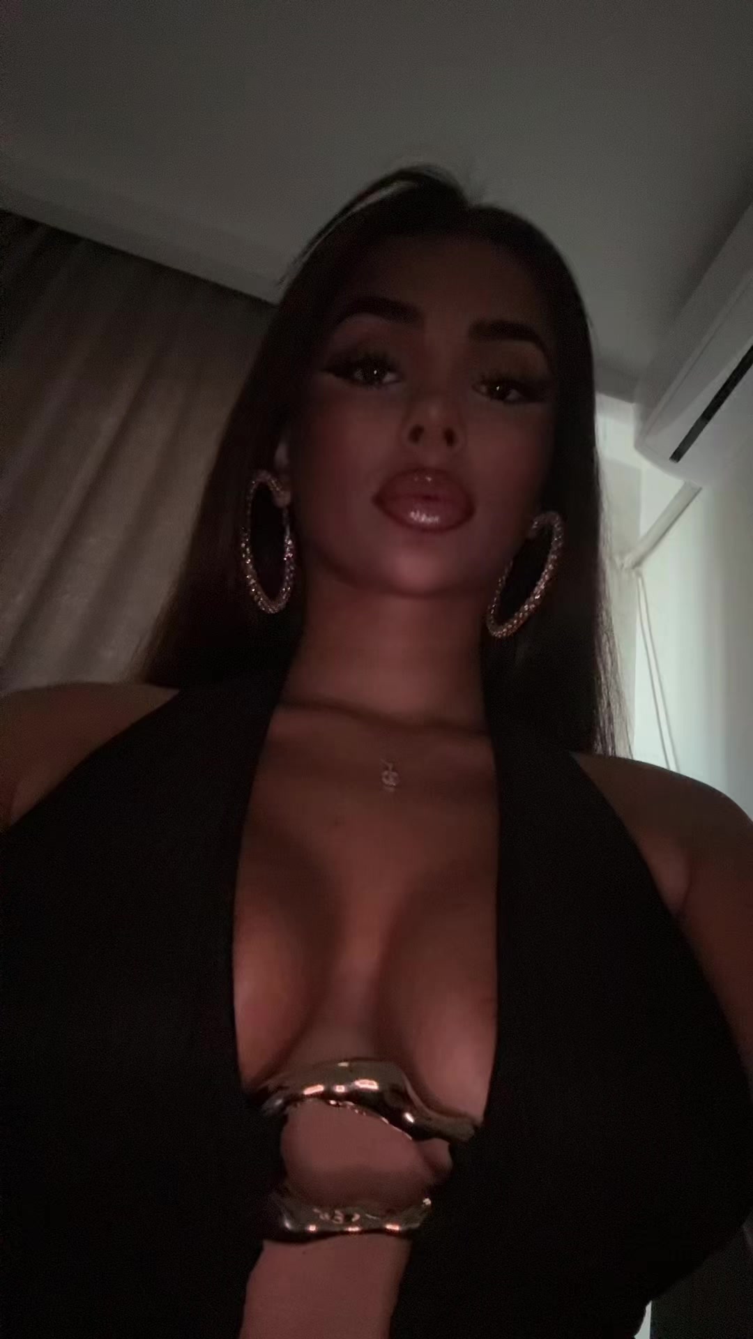 @whoissusuuu