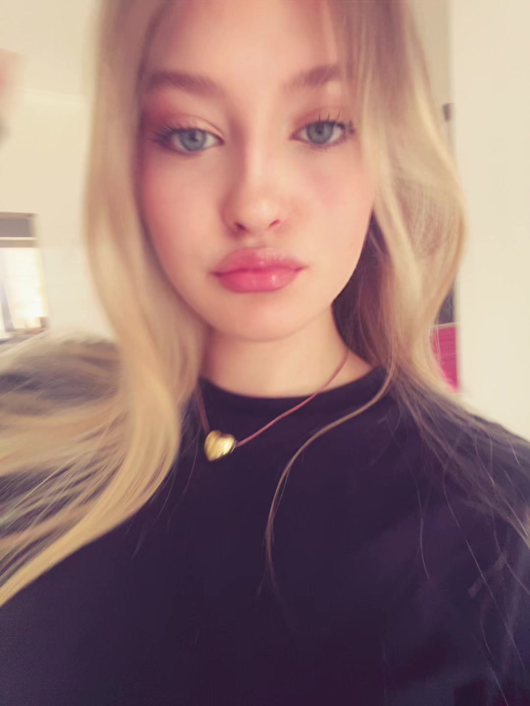 @блондиночка🌹