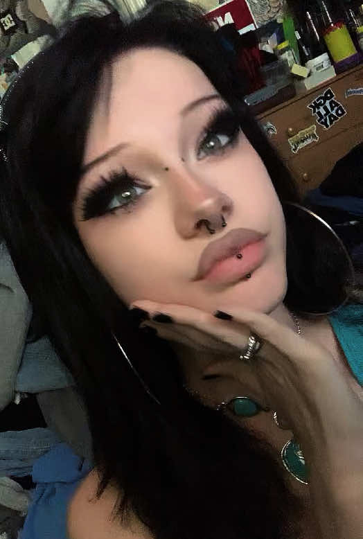 @_V4mpiric_