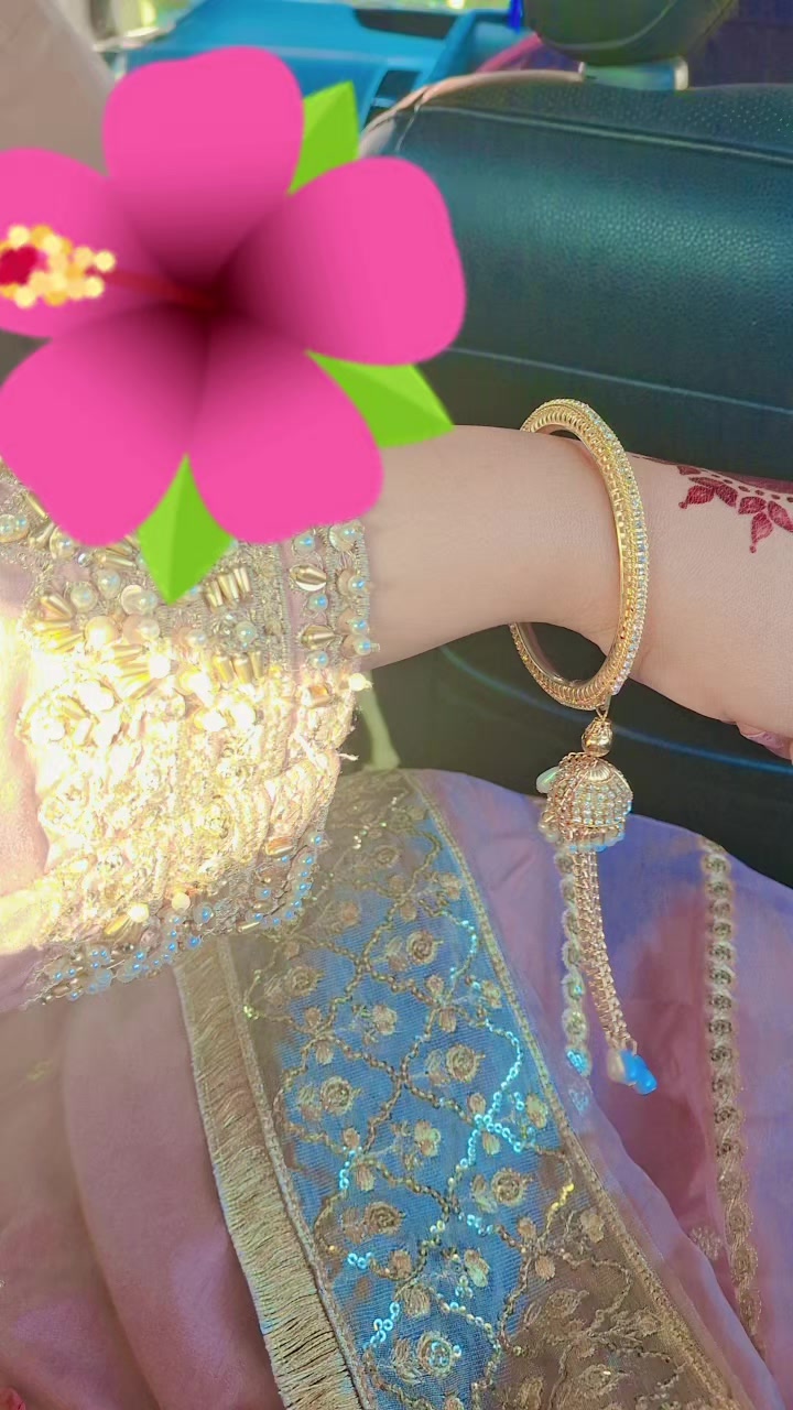 @Kashmiri queen🇬🇧🍁🍁