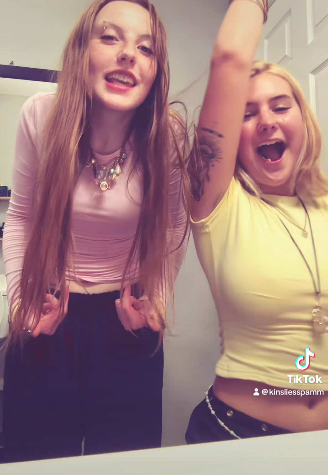 @jewelyana ॐ