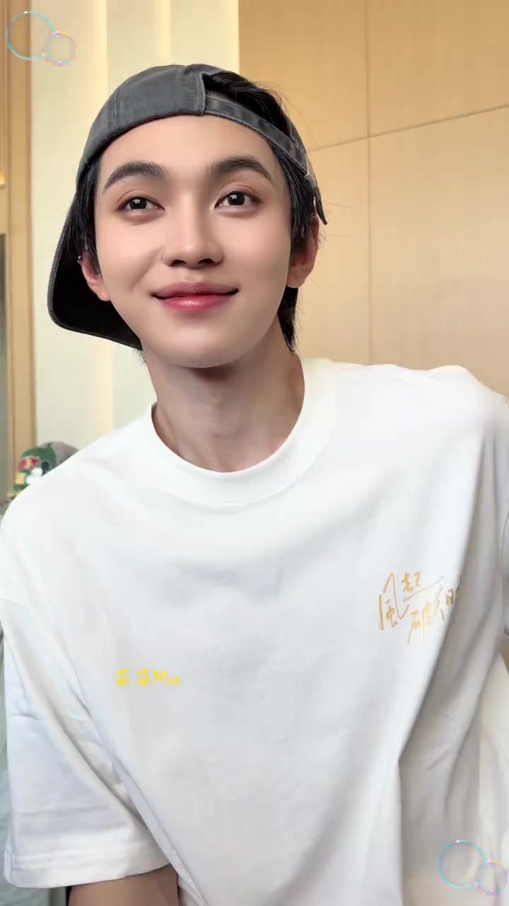@๐ ๐๐ฌ๐ฌ๐๐ ๐๐๐๐_ๅถ็็ถ ๐ฆ