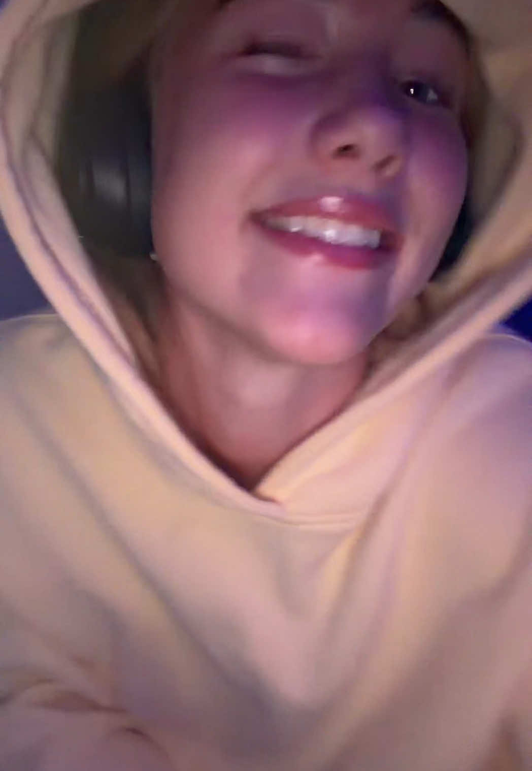 @Jennadihezz