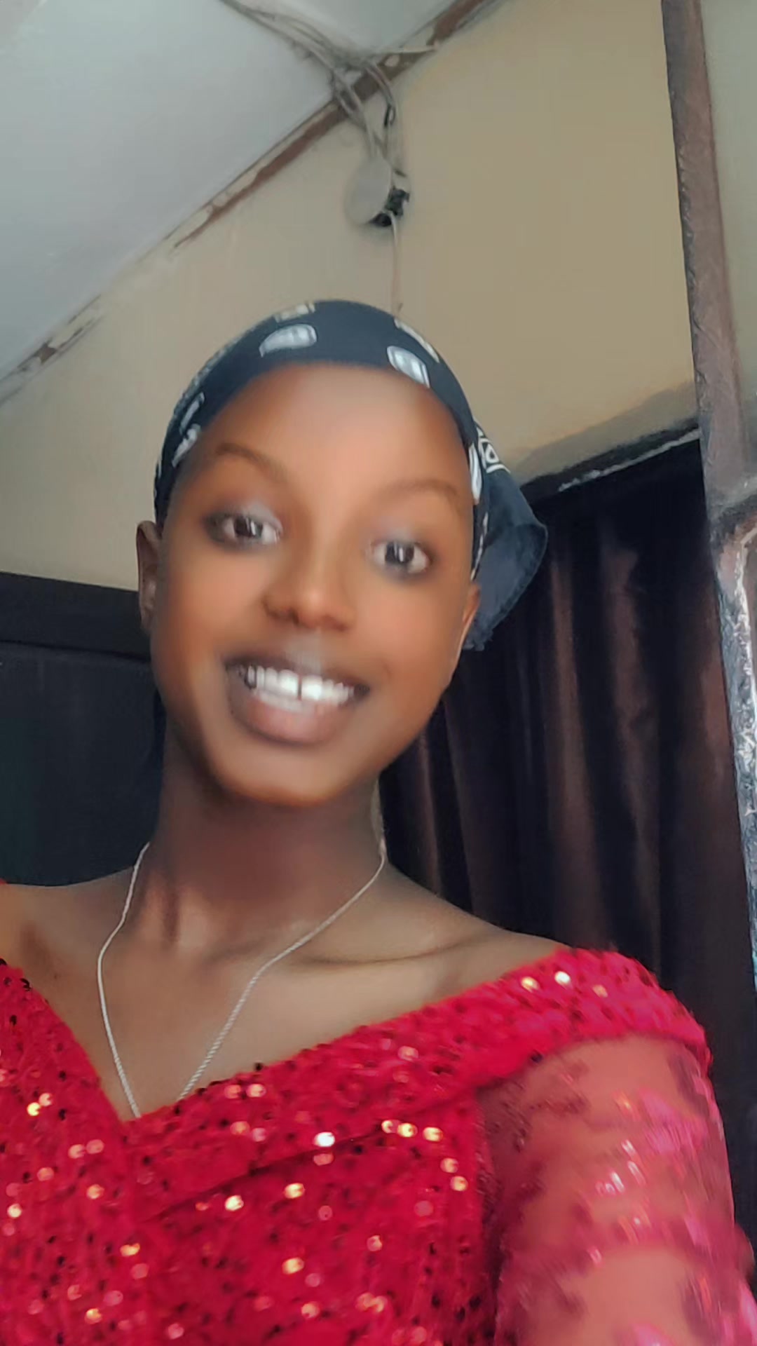@Uwera chammah ✨️