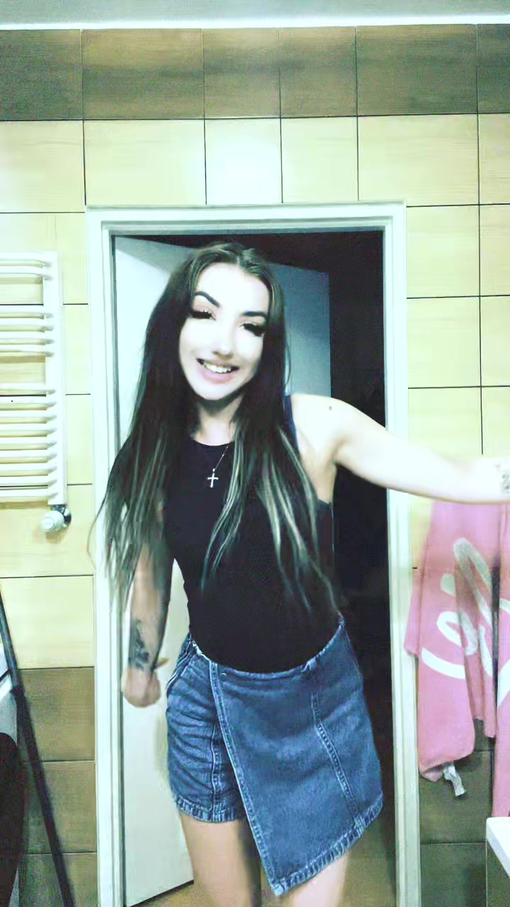 @_beluniaaa_