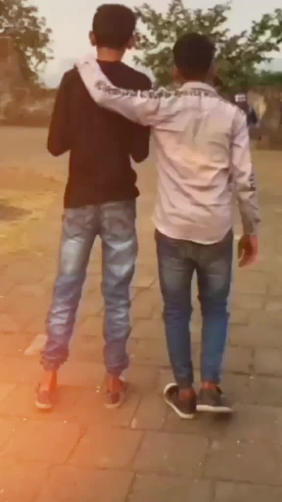 @shubham_bhau_
