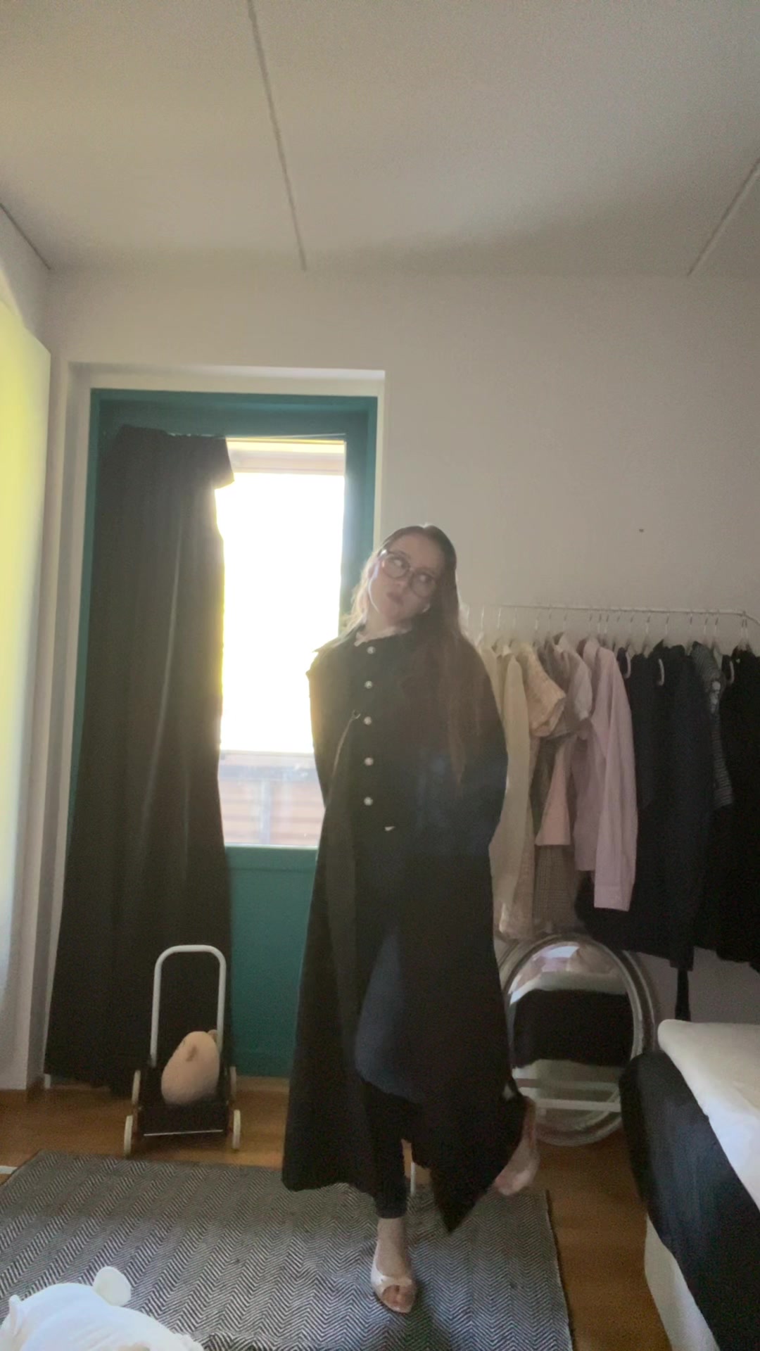 @Ella