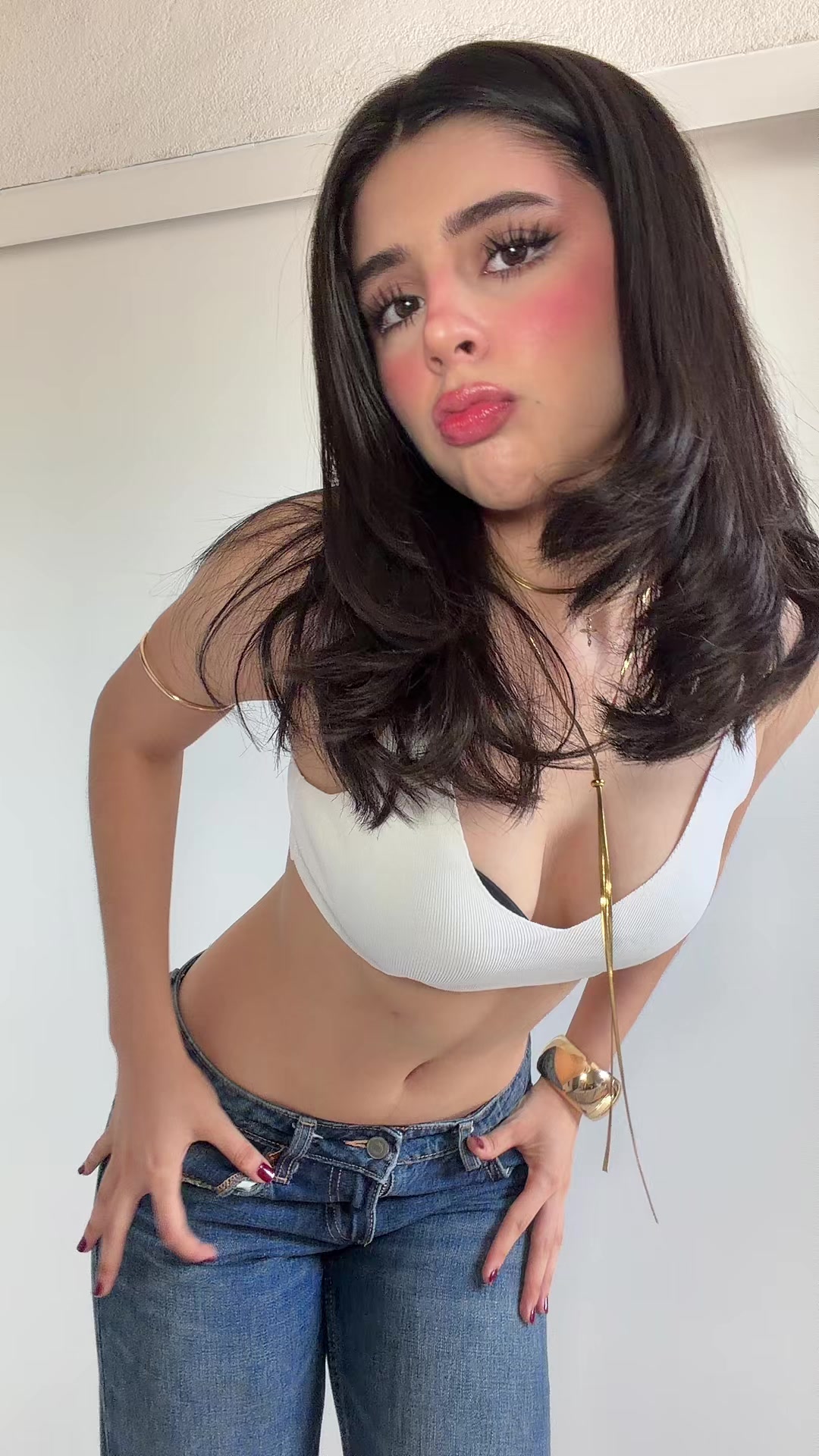 @Claudiagarmaaa