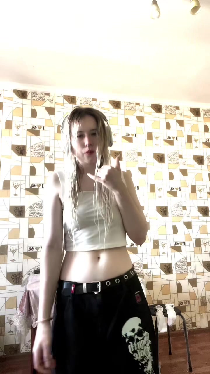 @Скейтерша