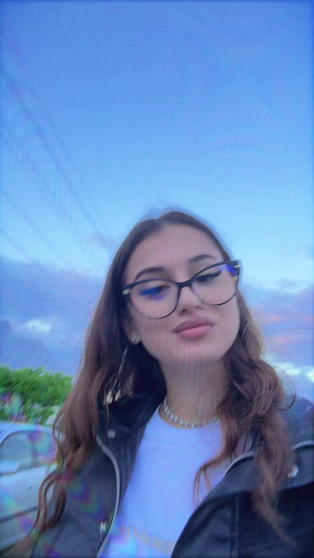 @🖤